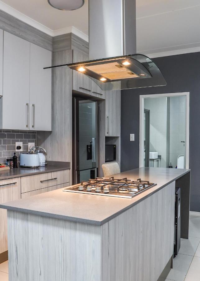 Fumo House Lifestyle Apartments Мидранд Екстериор снимка